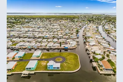 2971 Trawler Ln, Saint James City, FL 33956 - Photo 9