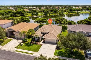 9512 Blue Stone Cir, Fort Myers, FL 33913 - Photo 25