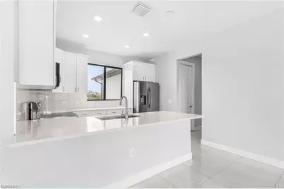 2602 Diplomat Pkwy W, Cape Coral, FL 33993 - Photo 11
