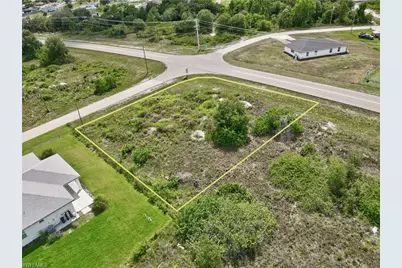 854/856 Alabama Rd S, Lehigh Acres, FL 33974 - Photo 11