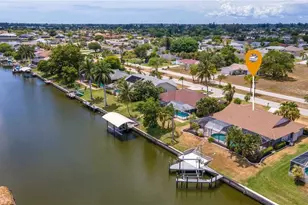 618 W Archer Parkway, Cape Coral, FL 33904 - Photo 3