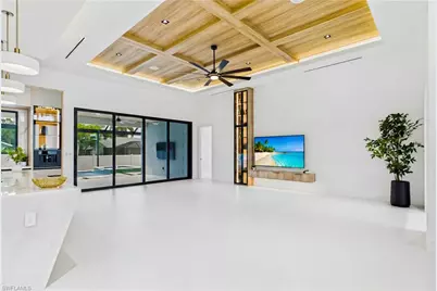 2315 SW 50th Ln, Cape Coral, FL 33914 - Photo 11