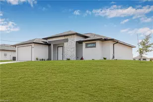 1055 Pluto Ct, Labelle, FL 33935 - Photo 9