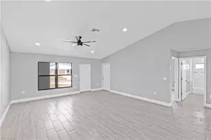 1055 Pluto Ct, Labelle, FL 33935 - Photo 23