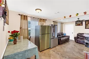 1847 Maple Dr, Fort Myers, FL 33907 - Photo 7