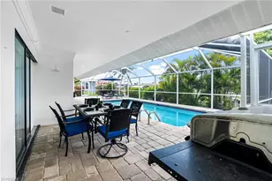 2328 SE 27th St, Cape Coral, FL 33904 - Photo 33