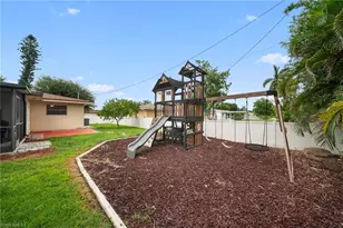 1444 Covington Cir W, Fort Myers, FL 33919 - Photo 27