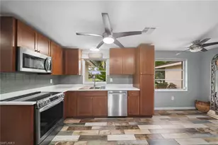 1444 Covington Cir W, Fort Myers, FL 33919 - Photo 5