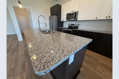 336 SW 31st Pl, Cape Coral, FL 33991 - Photo 5