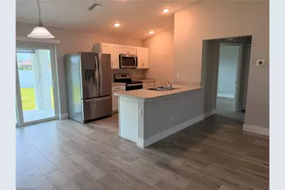 3214 NE 14th Pl, Cape Coral, FL 33909 - Photo 5