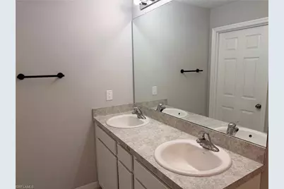 3214 NE 14th Pl, Cape Coral, FL 33909 - Photo 15