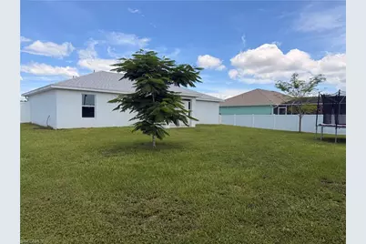 3214 NE 14th Pl, Cape Coral, FL 33909 - Photo 27