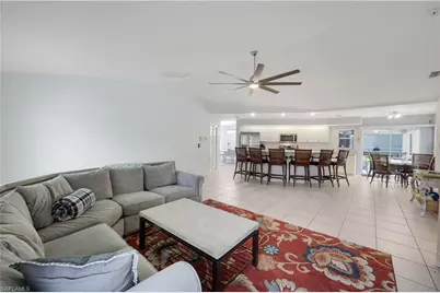 2526 SE 19th Pl, Cape Coral, FL 33904 - Photo 11