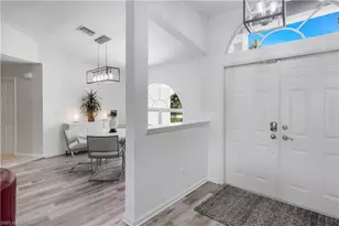 2526 SE 19th Pl, Cape Coral, FL 33904 - Photo 5