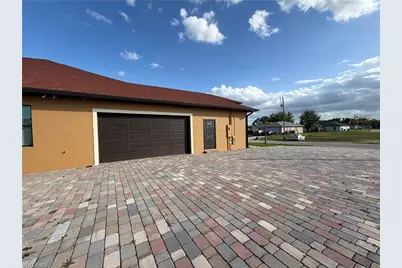 2633 NW 24th St, Cape Coral, FL 33993 - Photo 5