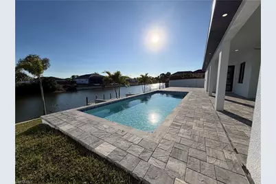 112 NE 6th St, Cape Coral, FL 33909 - Photo 29