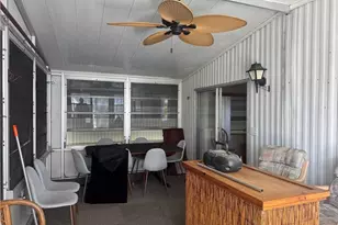 84 Poinsettia Dr, Fort Myers, FL 33905 - Photo 17