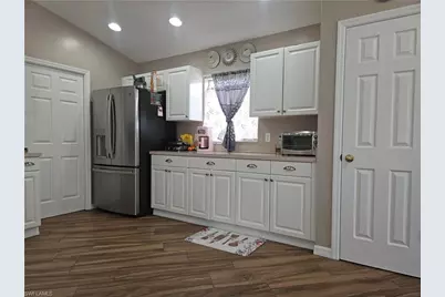 18300 Plumbago Ct, Lehigh Acres, FL 33972 - Photo 13