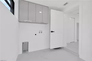 356 New York Dr, Fort Myers, FL 33905 - Photo 11