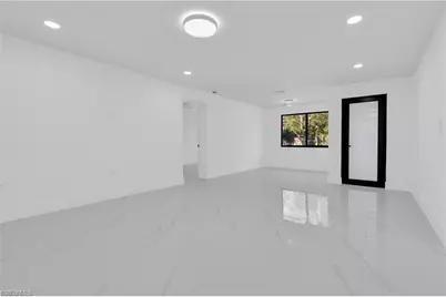 356 New York Dr, Fort Myers, FL 33905 - Photo 5
