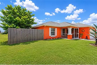 507 Diplomat Pkwy E, Cape Coral, FL 33909 - Photo 1