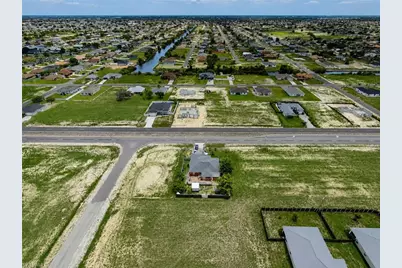 507 Diplomat Pkwy E, Cape Coral, FL 33909 - Photo 27