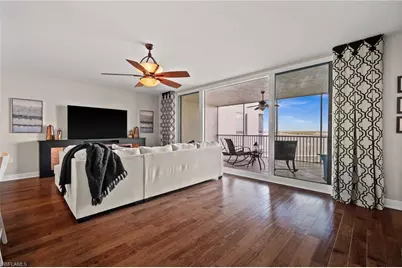 2090 W First St #G807, Fort Myers, FL 33901 - Photo 3