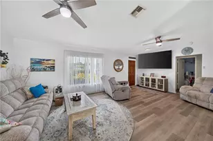 1212 SE 15th St, Cape Coral, FL 33990 - Photo 7