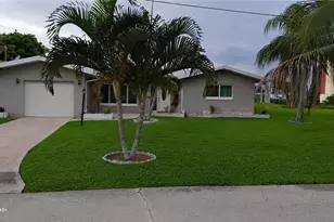 1749 Bikini Ct, Cape Coral, FL 33904 - Photo 1