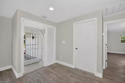 1628 N Flossmoor Rd, Fort Myers, FL 33919 - Photo 9