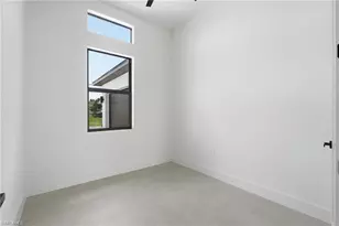 343 NE 15th St, Cape Coral, FL 33909 - Photo 19