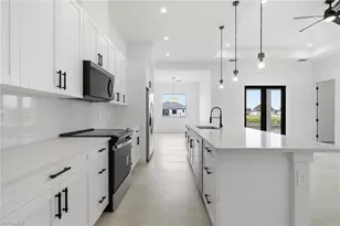 343 NE 15th St, Cape Coral, FL 33909 - Photo 15