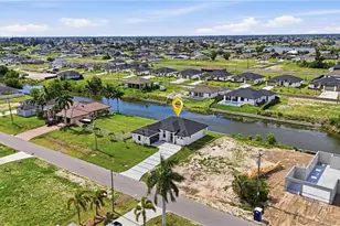 343 NE 15th St, Cape Coral, FL 33909 - Photo 7
