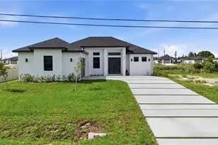 343 NE 15th St, Cape Coral, FL 33909 - Photo 3