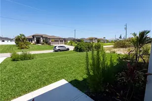 2725 Embers Pkwy W, Cape Coral, FL 33993 - Photo 35