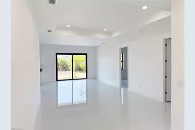 2725 Embers Pkwy W, Cape Coral, FL 33993 - Photo 5
