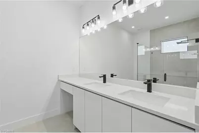 219 NE 15th Ter, Cape Coral, FL 33909 - Photo 39
