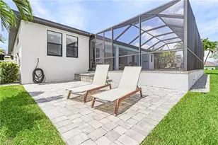 3306 SW 3rd Terrace, Cape Coral, FL 33991 - Photo 23