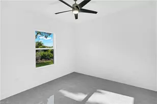 864 Chantilly St E, Lehigh Acres, FL 33974 - Photo 19