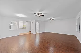 14764 Pinnacle Pl, Naples, FL 34119 - Photo 5