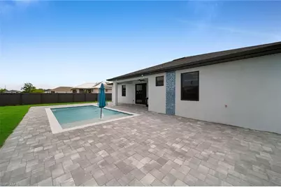 1302 NE Juanita Pl, Cape Coral, FL 33909 - Photo 31