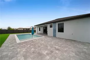 1302 NE Juanita Pl, Cape Coral, FL 33909 - Photo 31