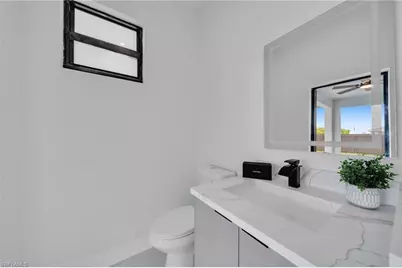 1013 NE 12th Ter, Cape Coral, FL 33909 - Photo 25