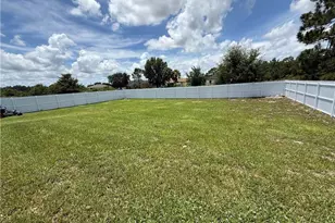 557 Oakshire Ln, Lehigh Acres, FL 33972 - Photo 23