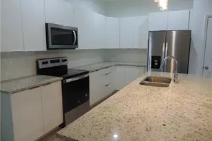 9020 E Castle Cir, Labelle, FL 33935 - Photo 5