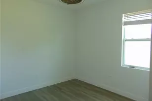 9020 E Castle Cir, Labelle, FL 33935 - Photo 13