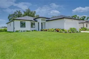 2713 8th St W, Lehigh Acres, FL 33971 - Photo 45