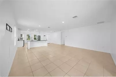 10464 Canal Brook Ln, Lehigh Acres, FL 33936 - Photo 5