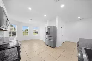 10464 Canal Brook Ln, Lehigh Acres, FL 33936 - Photo 7