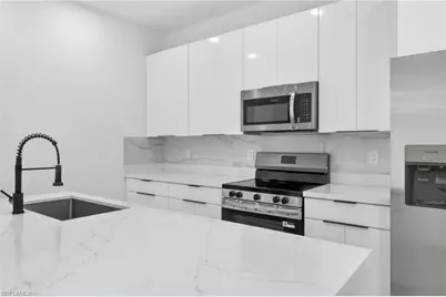 1312 NE 5th Ave, Cape Coral, FL 33909 - Photo 5